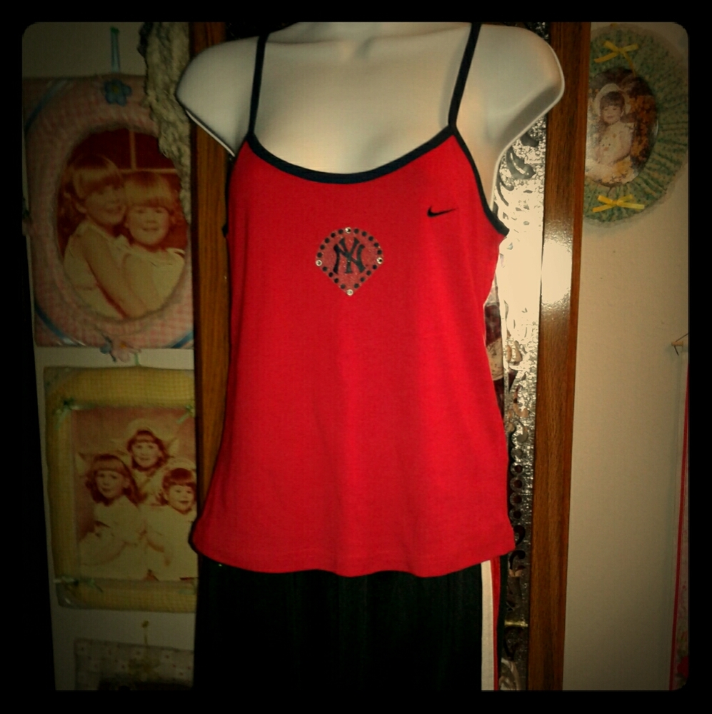 NWOT, NIKE, NY YANKEES, TANK TOP❤️